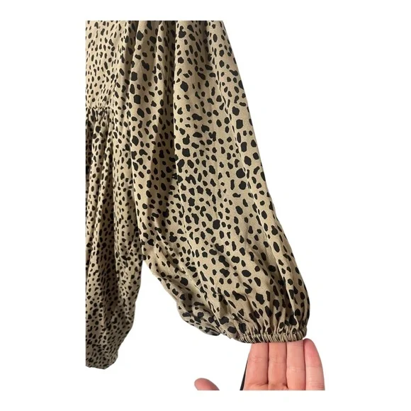 Umgee‎ Leopard Print V Neck Babydoll Large Blouse - Picture 4 of 6